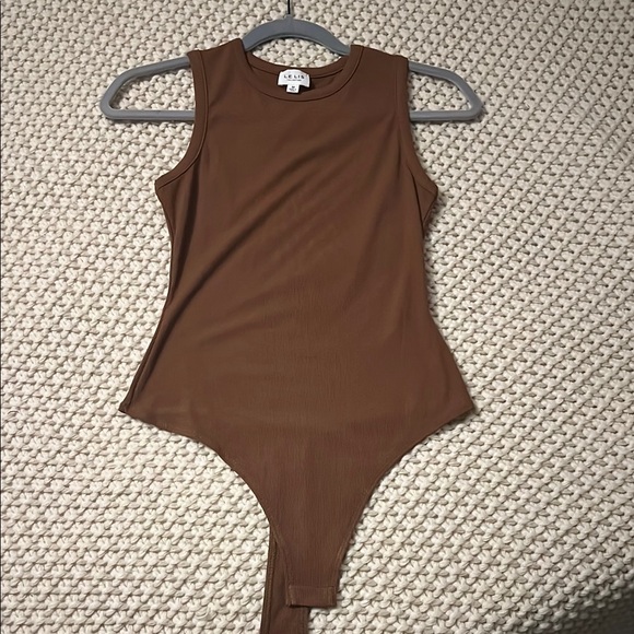Aritzia Tops - Ribbed Bodysuit 🤎